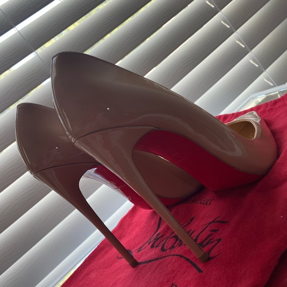 Christian Louboutin so Kates have bin warm size 6.5 us size - Picture 5 of 9